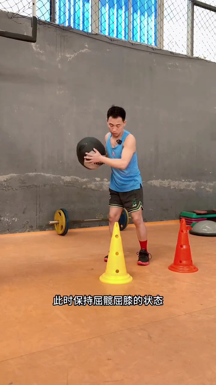 刻苦训练篮球时如何避免受伤的建议_1